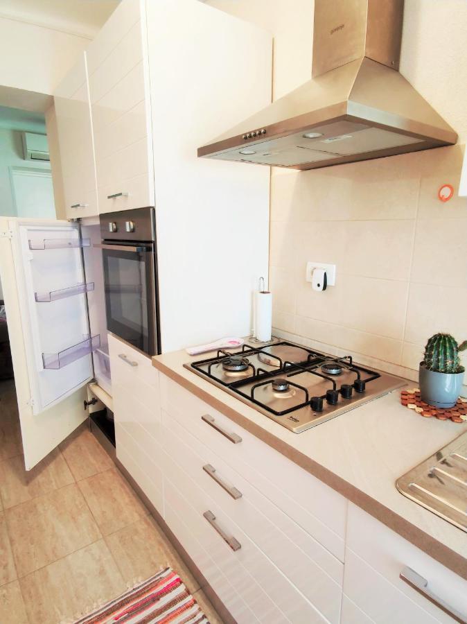 Apartment Leo Umago Esterno foto