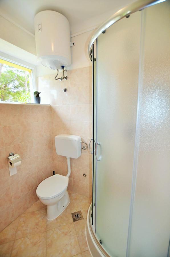 Apartment Leo Umago Esterno foto